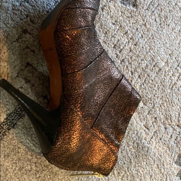 Boot - Picture 5 of 5